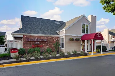 Residence Inn Louisville East فنادق في Saint Matthews