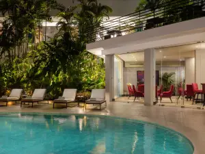 Renaissance Panama City Hotel