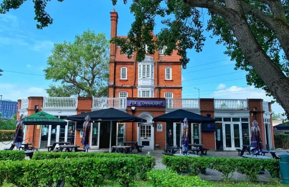 倫敦伊克瑟爾康諾特酒店