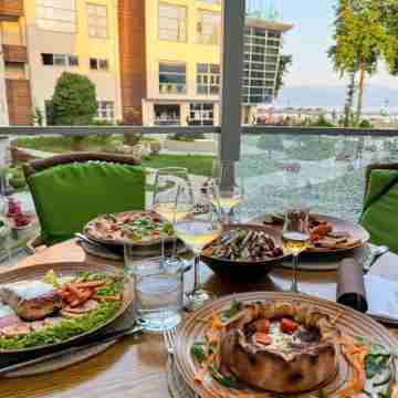 Hotel Drim Dining/Meeting Rooms