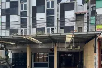 RedDoorz Near Waterpark Citra Garden Medan Hotels in Medan Johor