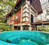 Treehouse Chalets - Luxury Getaway Within a Short Distance of Ella