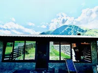 Traveler's Cottages in Kazbegi