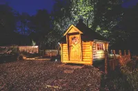 Aux Logis de la Solre Hotels in Eclaibes