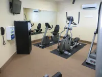 Days Inn by Wyndham Ellis - Gym