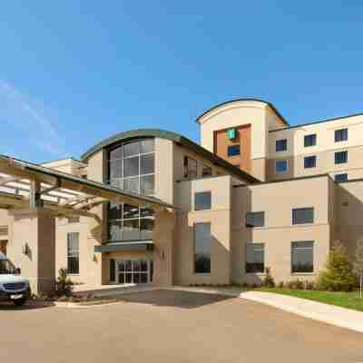 Embassy Suites by Hilton Oklahoma City Downtown Medical Center Hotel Exterior