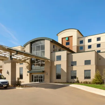 Embassy Suites by Hilton Oklahoma City Downtown Medical Center Отели рядом с достопримечательностью «Торговый центр "Олд Шепард"»