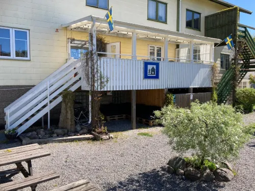 Kustnära Vandrarhem Hotels in Tanum