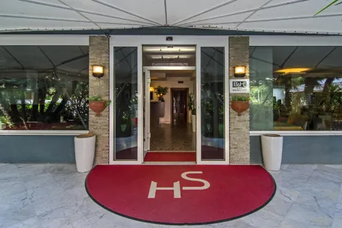 Hotel Scandinavia Hotels in Massa