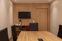 Hotel Moov Porto Alegre - parkir