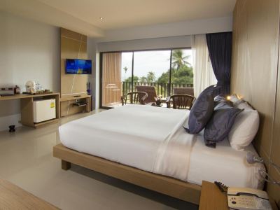 Chaweng Cove Beach Resort