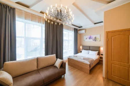 Тепло Отели рядом с достопримечательностью «Красный вымпел»