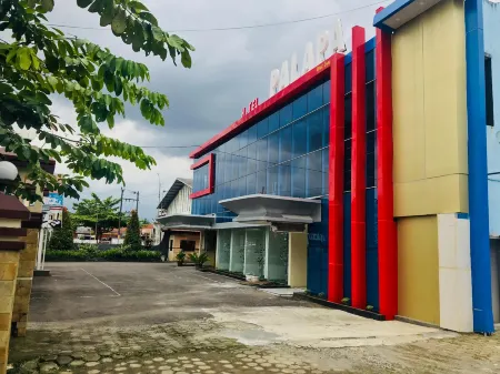 Palapa Hotel Отели рядом с достопримечательностью «riski»