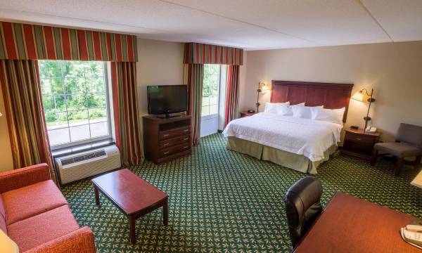 Hampton Inn & Suites Berkshires-Lenox