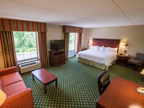 Hampton Inn & Suites Berkshires-Lenox - Aamiainen