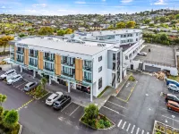 Marsden Suites Albany Hotels near QBE Stadium Function Centre