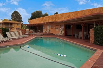 屋外プール ベストウエスタン レッド ヒルズの写真