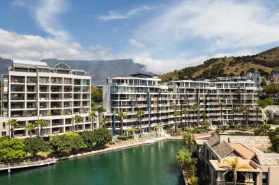 Waterfront Village by TPF Hotel a 