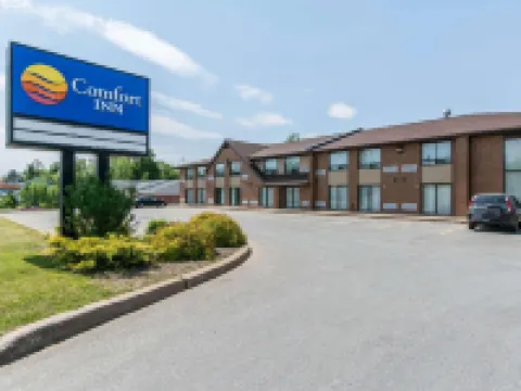 Travelodge by Wyndham Bridgewater Hotels in Lunenburg County