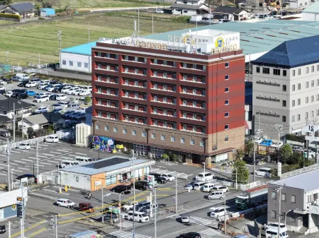 Hotel Nanvan Yaizu Отели рядом с достопримечательностью «Deep Water Museum»