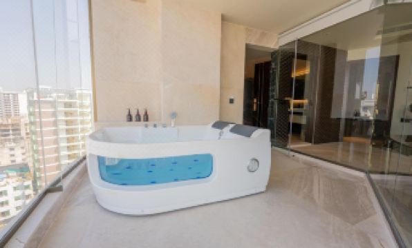 Ramada by Wyndham Cox's Bazar Kolatoli Beach