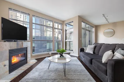 Kasa Bellevue Seattle - balcony