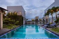 Malyabhara Hotel Yogyakarta Malioboro - Pools