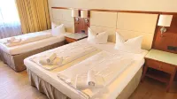 Hotel Avenue Altenfurt - Bintang 2