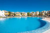 Comitas Isla del Aire - Pools