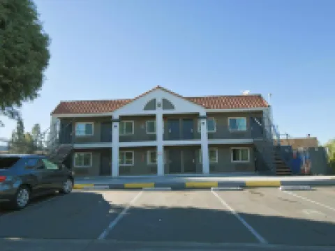 Welcome Inn Corona Hotels in Corona