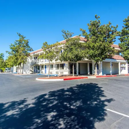 Motel 6 Redding, CA - South