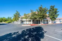 Motel 6 Redding, CA - South