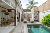 The Beach House Resort - Infinity Pools