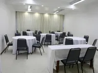 Cheverny Apart Hotel Hotels near Lourdes