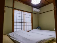 Higashiyama Tomarigi - Bungalow