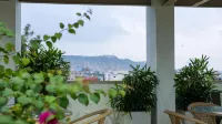 Palm Residences and Suites - Mountain view