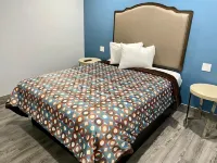 Dixie Motel - parking
