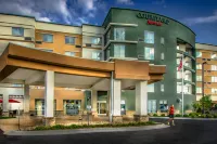Courtyard Charleston Downtown/Civic Center Hotels near Charleston WV Police Memorial