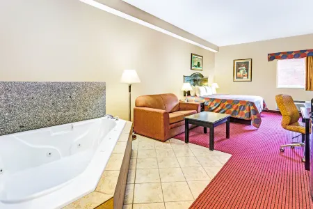 Days Inn & Suites by Wyndham Jeffersonville IN