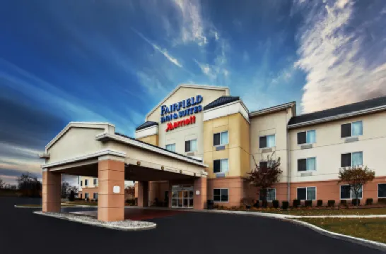 Fairfield by Marriott Inn & Suites Toledo North Hotels in Toledo