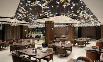 Ramada Hotel & Suites by Wyndham Erbil 32 Park