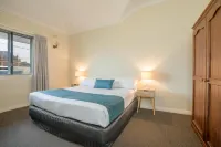 Greenways Apartments Hotel a 