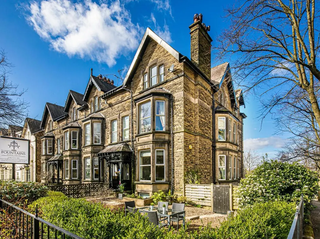 Fountains Guest House - Harrogate Stays - Harrogate