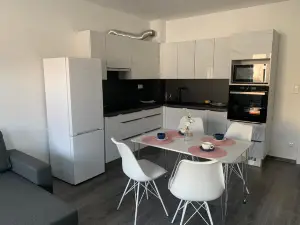 Soukromý Byt 2+kk s balkónem a parkováním