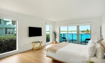 Beach Haus Bal Harbour
