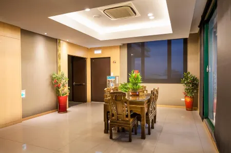 Yunlin Business Hotel Отели рядом с достопримечательностью «Пекин-Хаун-Тянь»