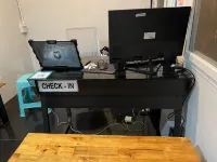 ลองดูโฮสเทล