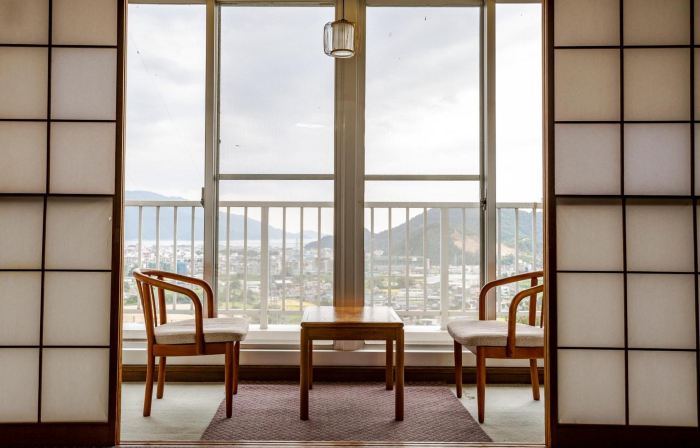 Tsuruga Tunnel Onsen Kitaguni Grand Hotel
