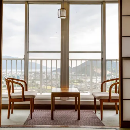 Tsuruga Tunnel Onsen Kitaguni Grand Hotel