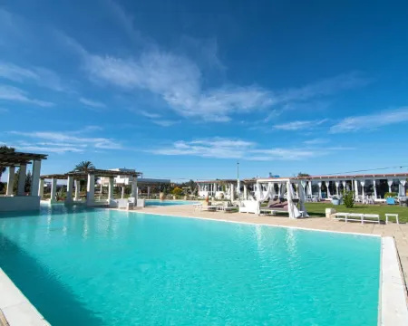 Borgo Rosso Terra Hotels in Alezio